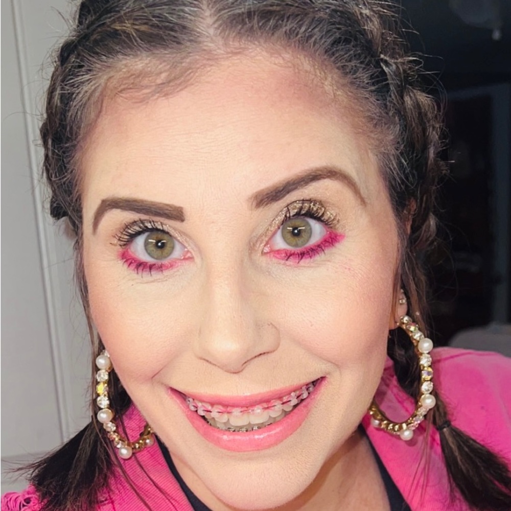 Meet your Posher, Mendi